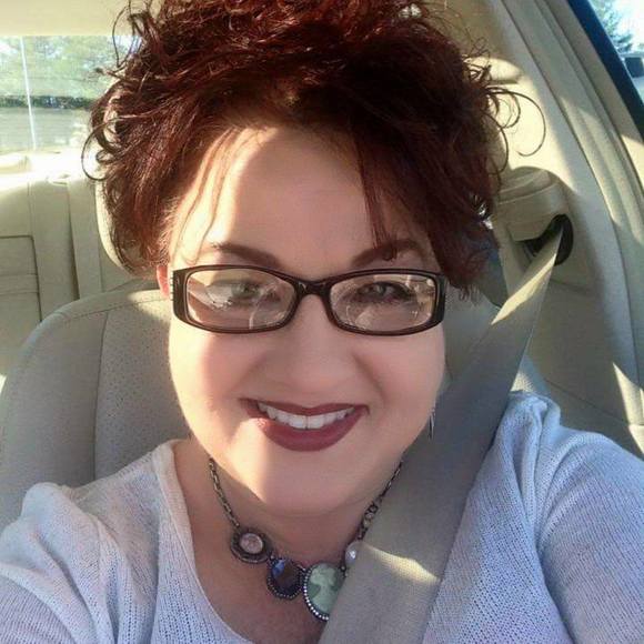 Meet your Posher, Kathy - Picture 1 of 1